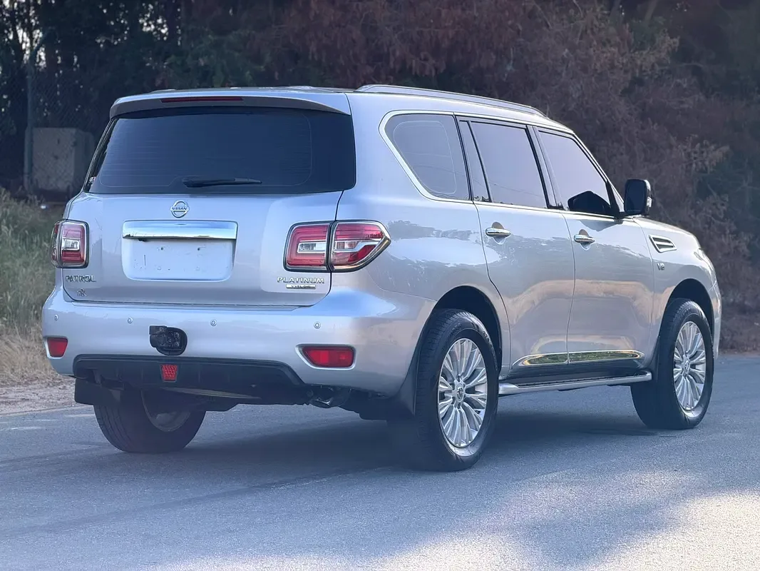 Nissan Patrol 5.6 AT (405 حصان) - 6