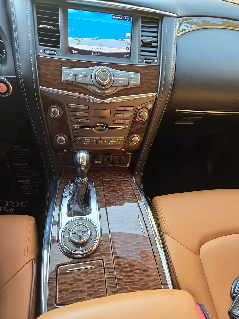 Nissan Patrol 5.6 AT (405 حصان) - 10