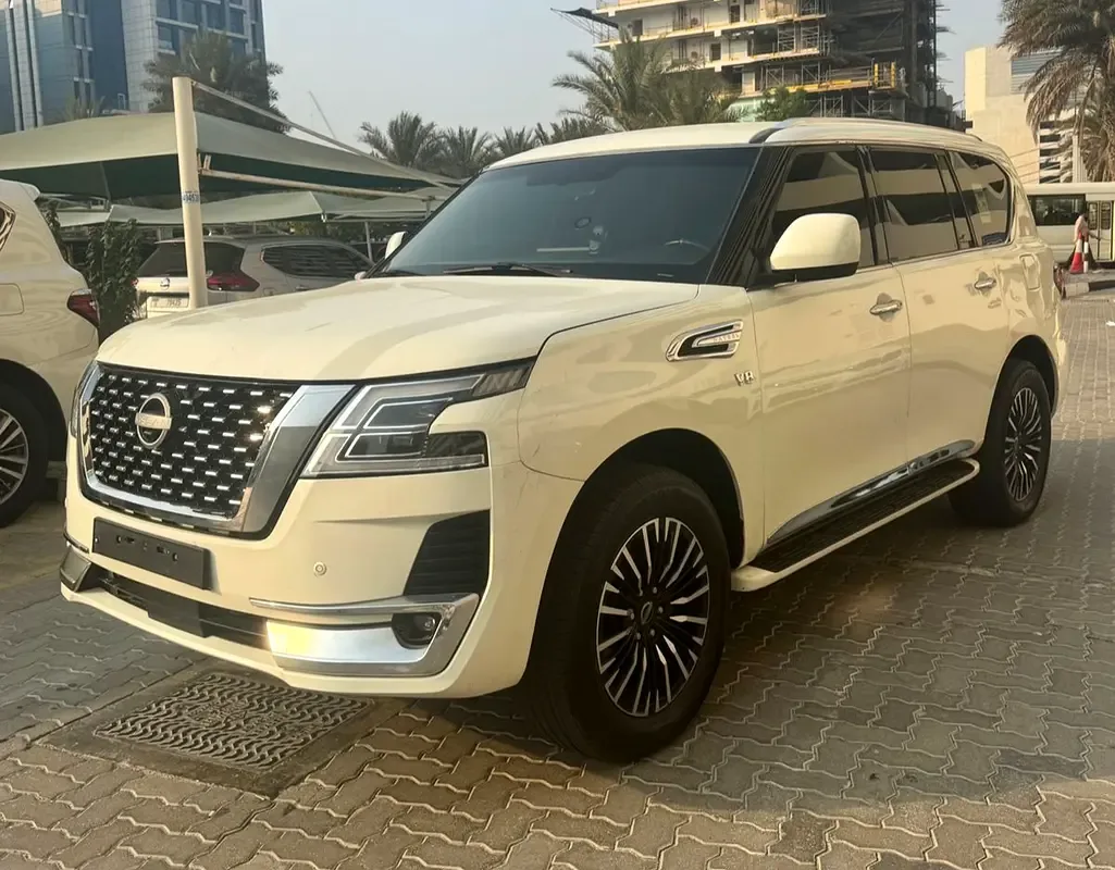 Nissan Patrol 5.6 AT (405 hp)