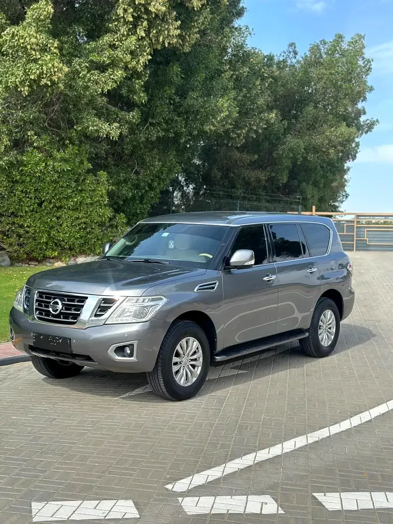 Nissan Patrol 5.6 AT (405 hp)