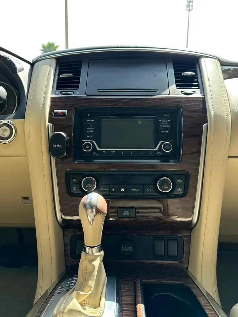 Nissan Patrol 5.6 AT (405 حصان) - 12