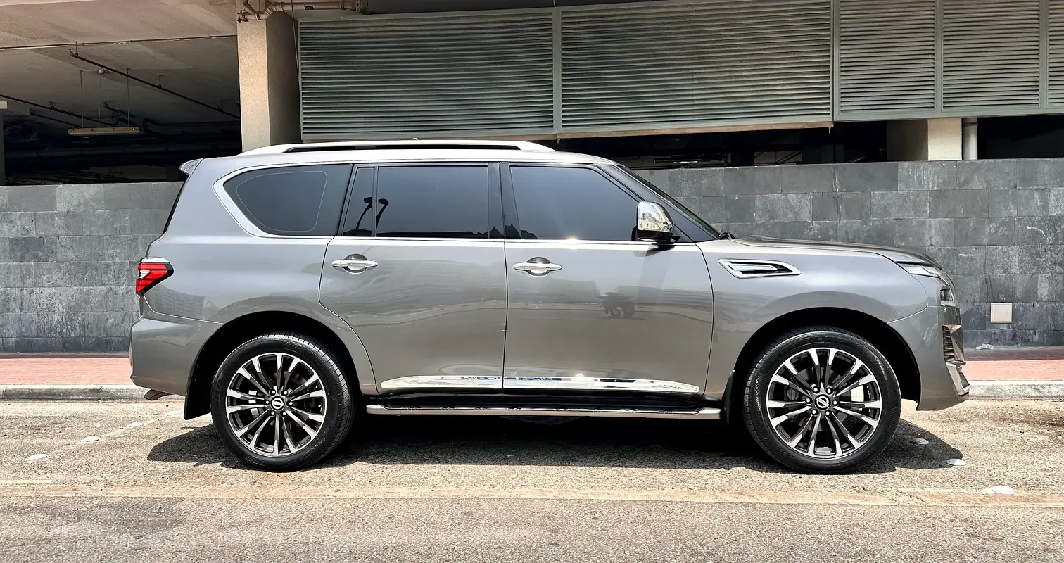 Nissan Patrol 5.6 AT (405 hp) - 4