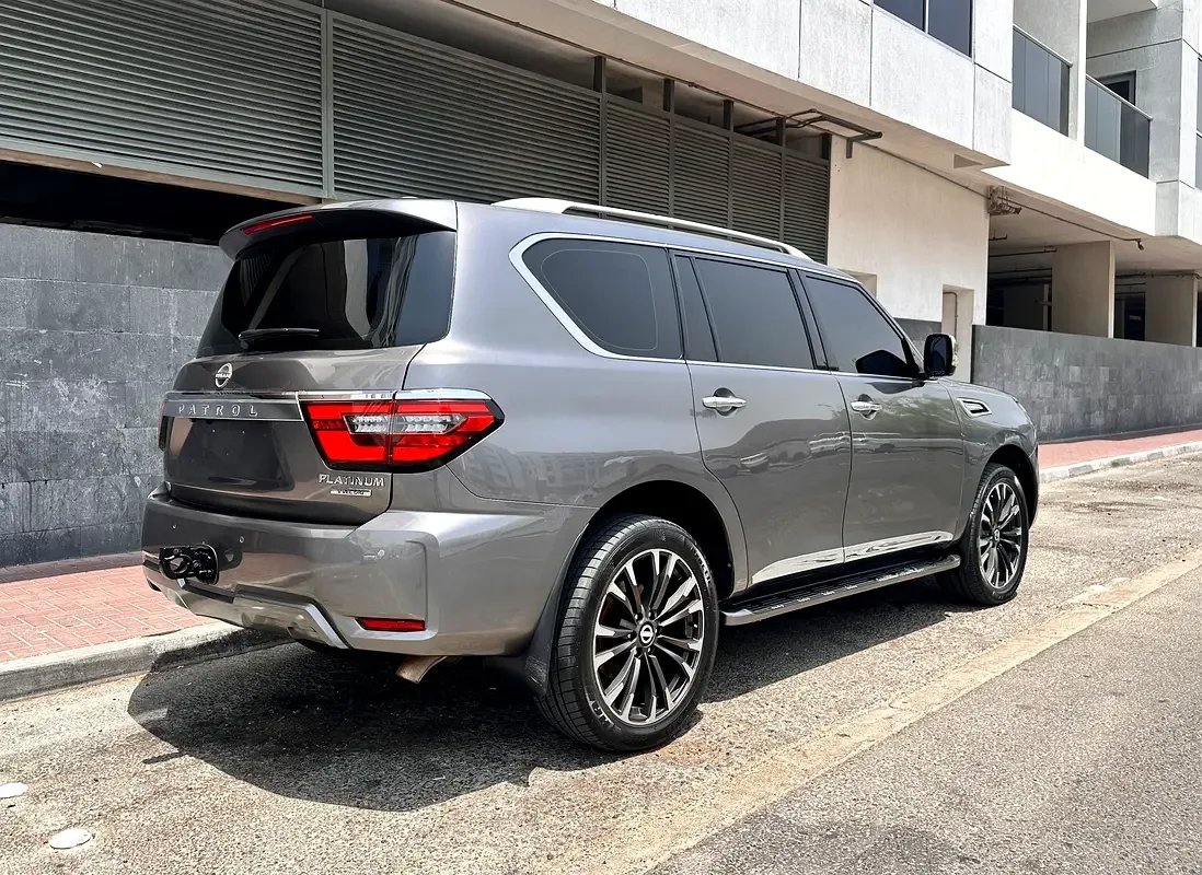 Nissan Patrol 5.6 AT (405 hp) - 5