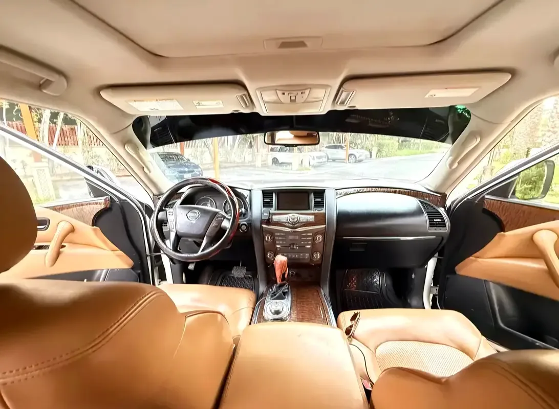 Nissan Patrol 5.6 AT (405 حصان) - 3