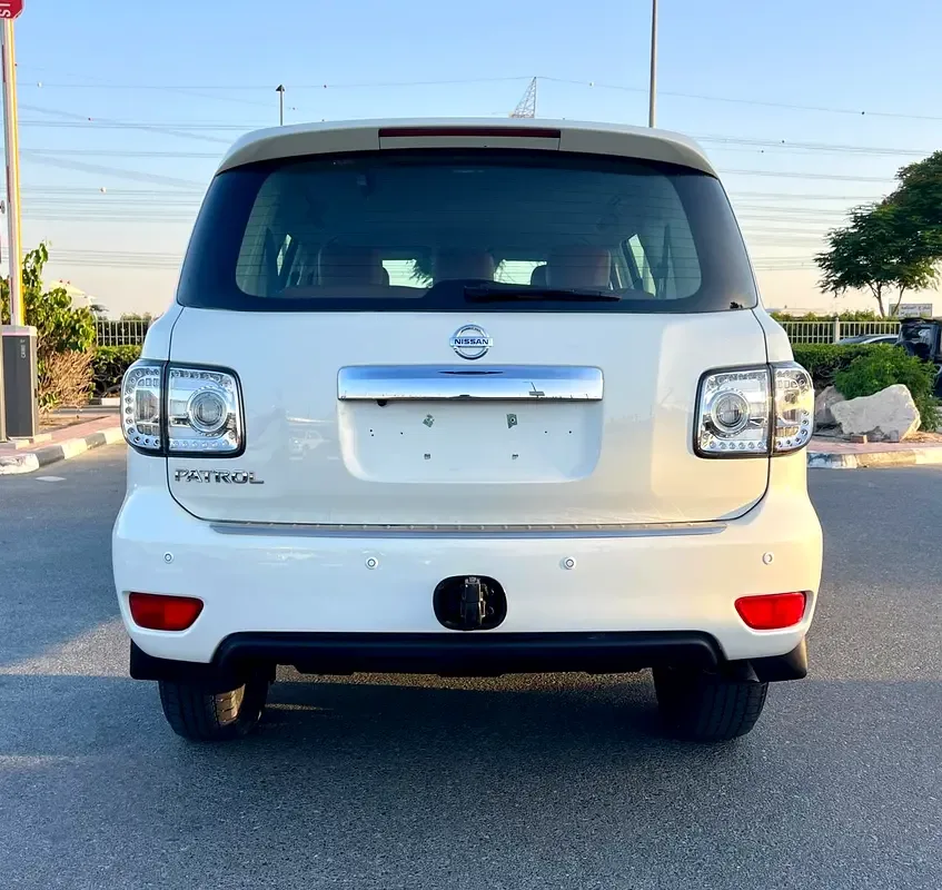 Nissan Patrol 5.6 AT (405 hp) - 6