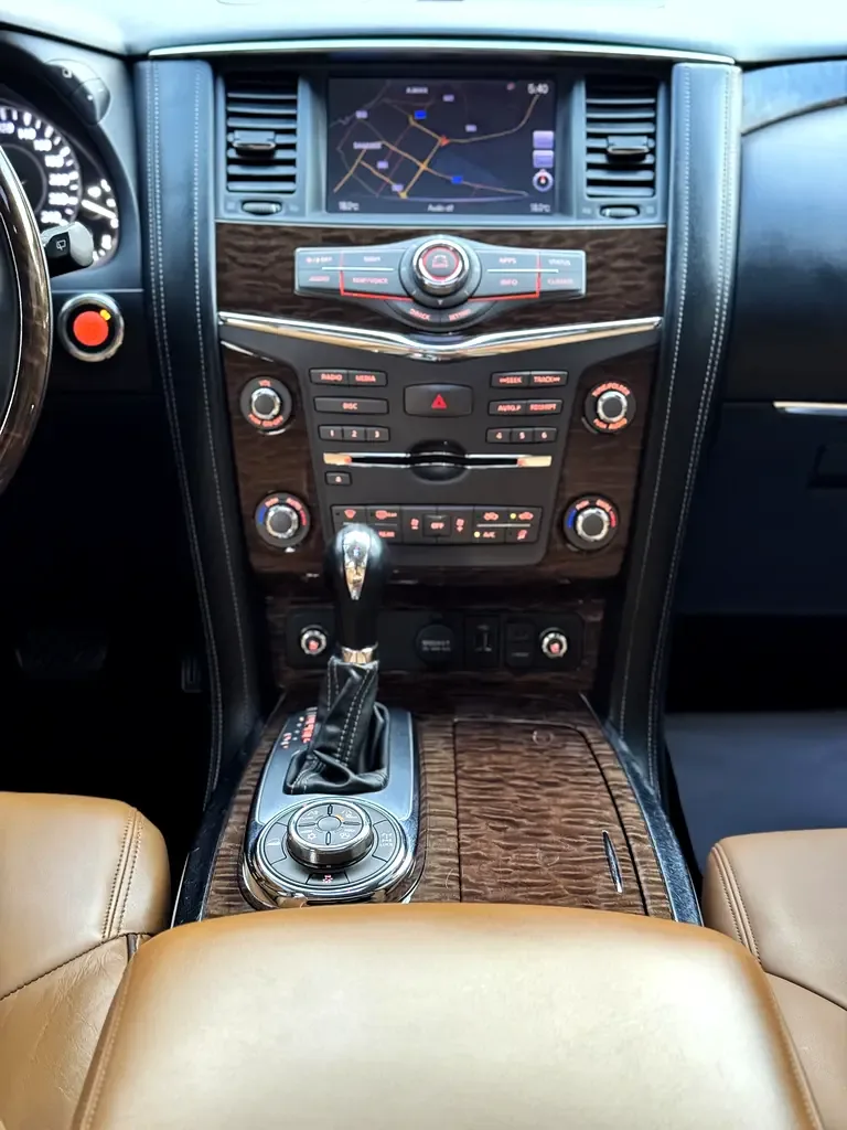 Nissan Patrol 5.6 AT (405 hp) - 15