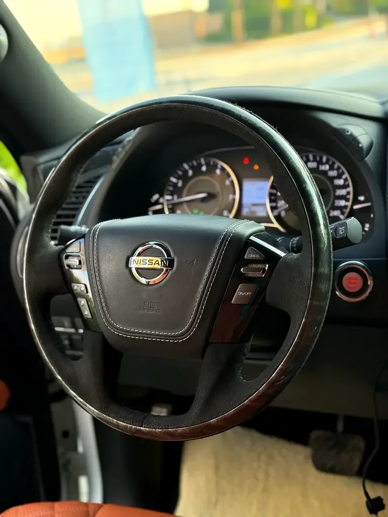 Nissan Patrol 5.6 AT (405 hp) - 17