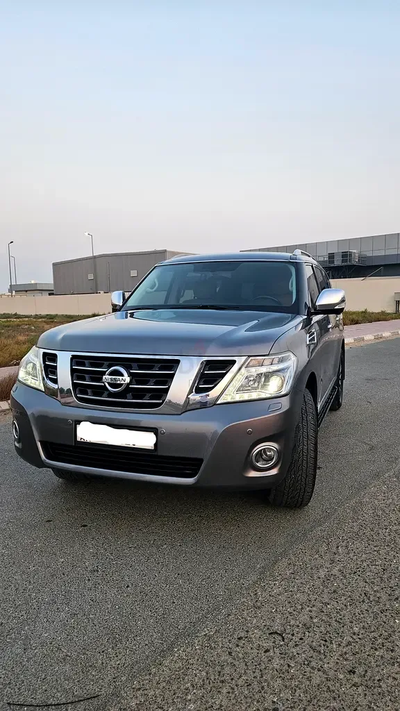 Nissan Patrol 5.6 AT (405 hp) - 4