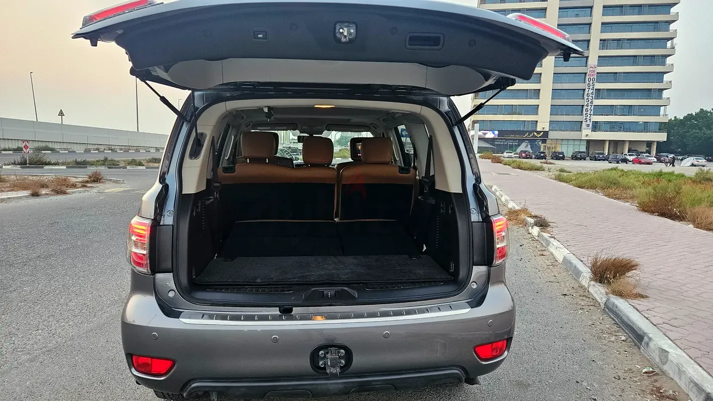 Nissan Patrol 5.6 AT (405 hp) - 6