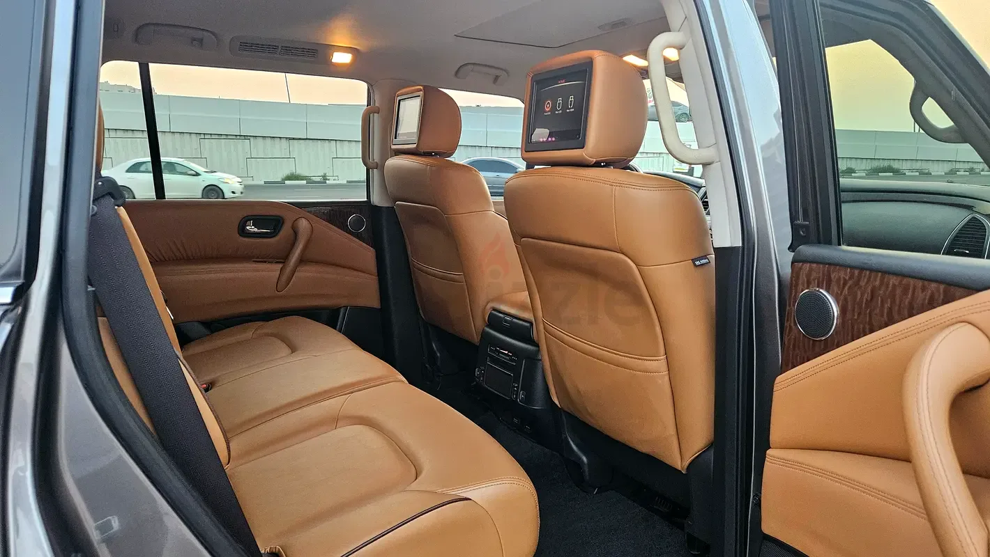 Nissan Patrol 5.6 AT (405 hp) - 12