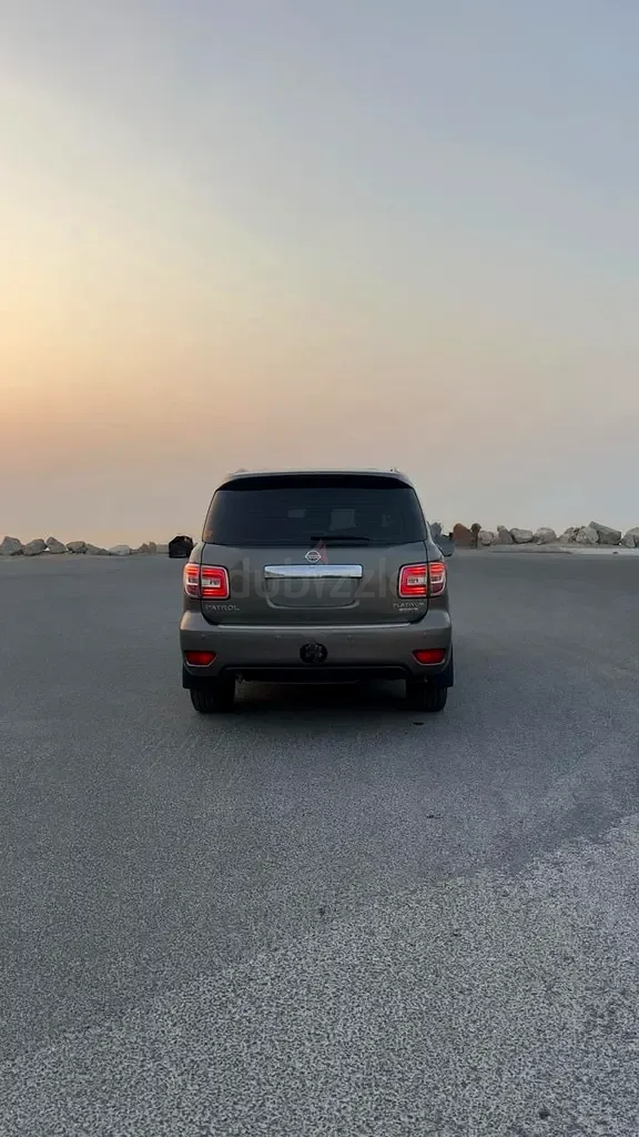 Nissan Patrol 5.6 AT (405 hp) - 2