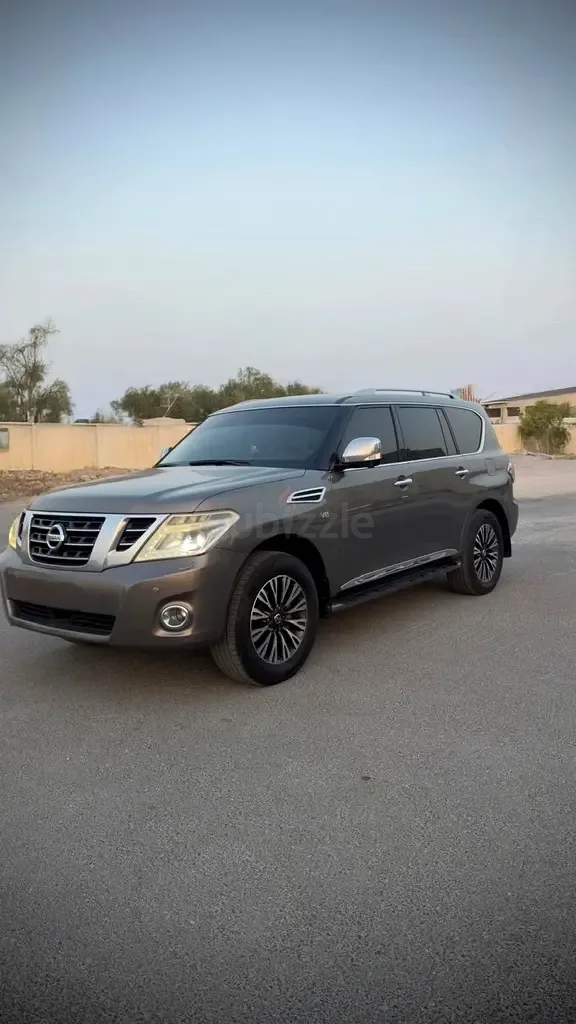 Nissan Patrol 5.6 AT (405 hp)