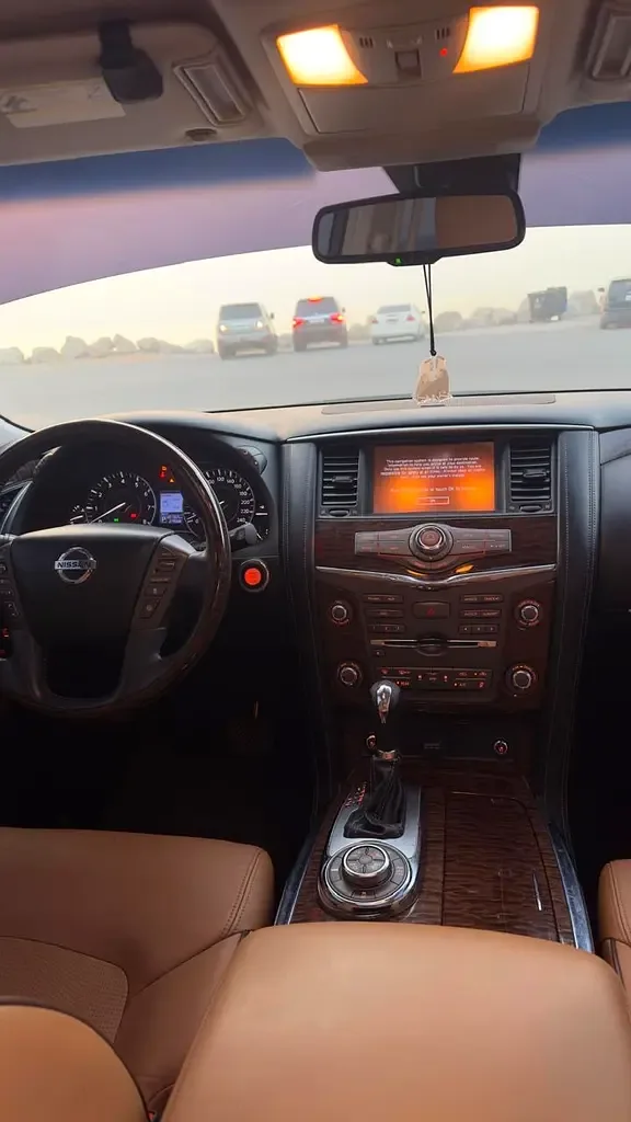 Nissan Patrol 5.6 AT (405 hp) - 9
