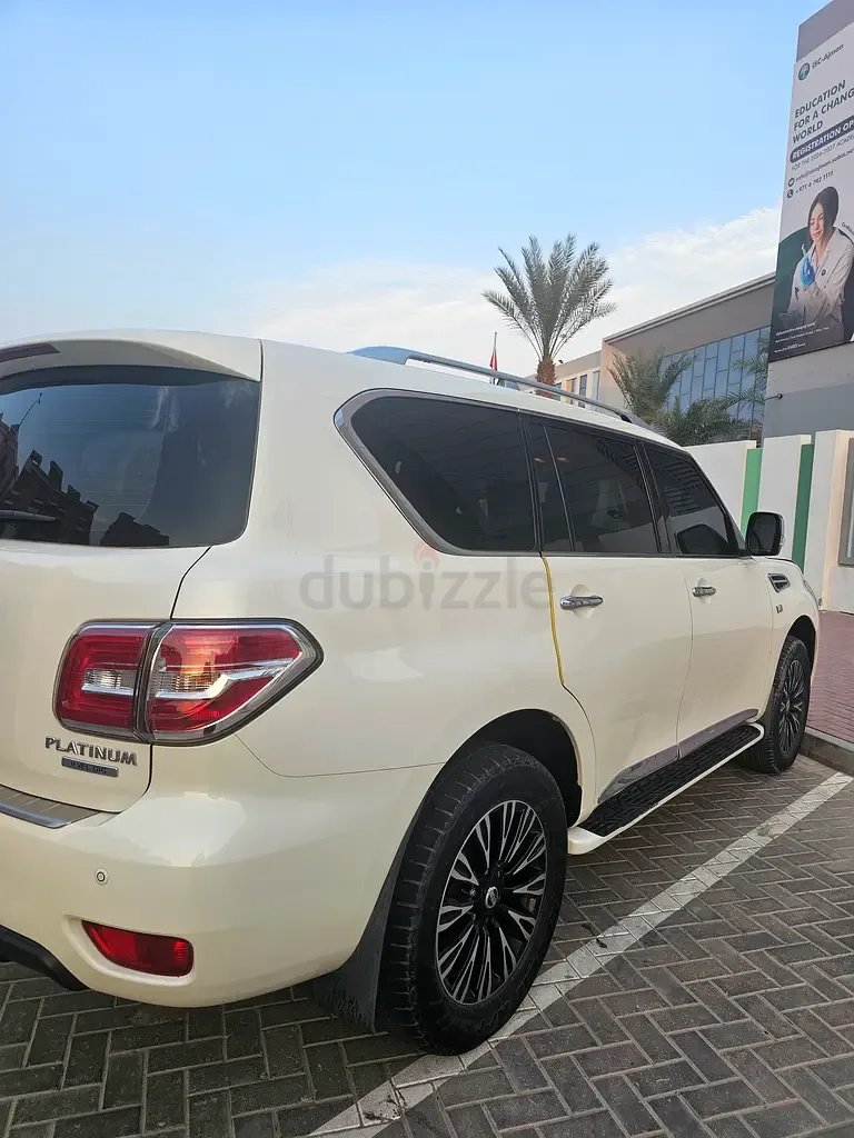 Nissan Patrol 5.6 AT (405 hp) - 10