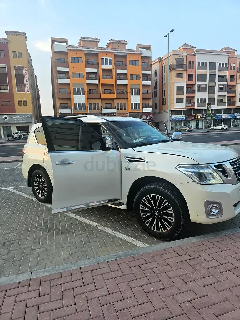 Nissan Patrol 5.6 AT (405 hp) - 14