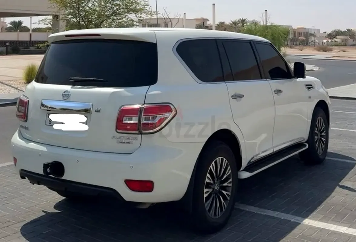 Nissan Patrol 5.6 AT (405 hp) - 5