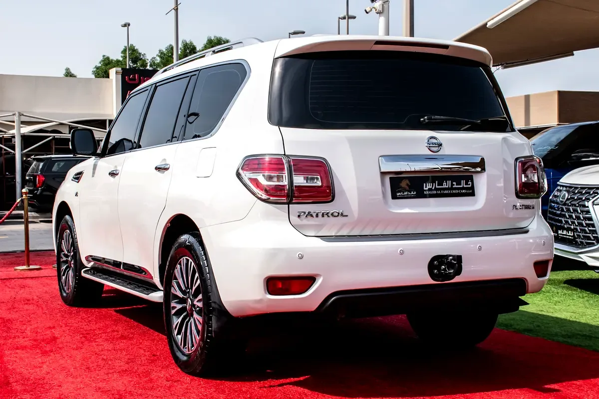 Nissan Patrol 5.6 AT (405 hp) - 4