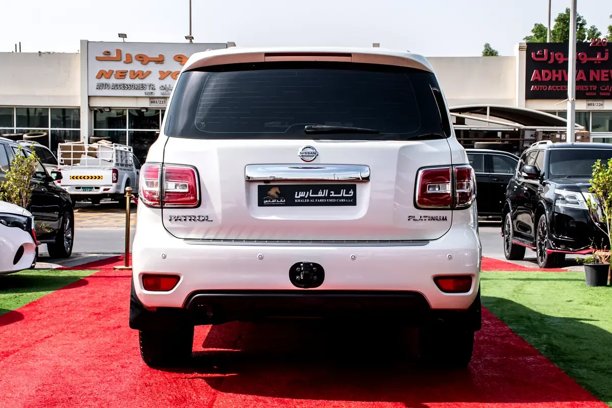 Nissan Patrol 5.6 AT (405 hp) - 6