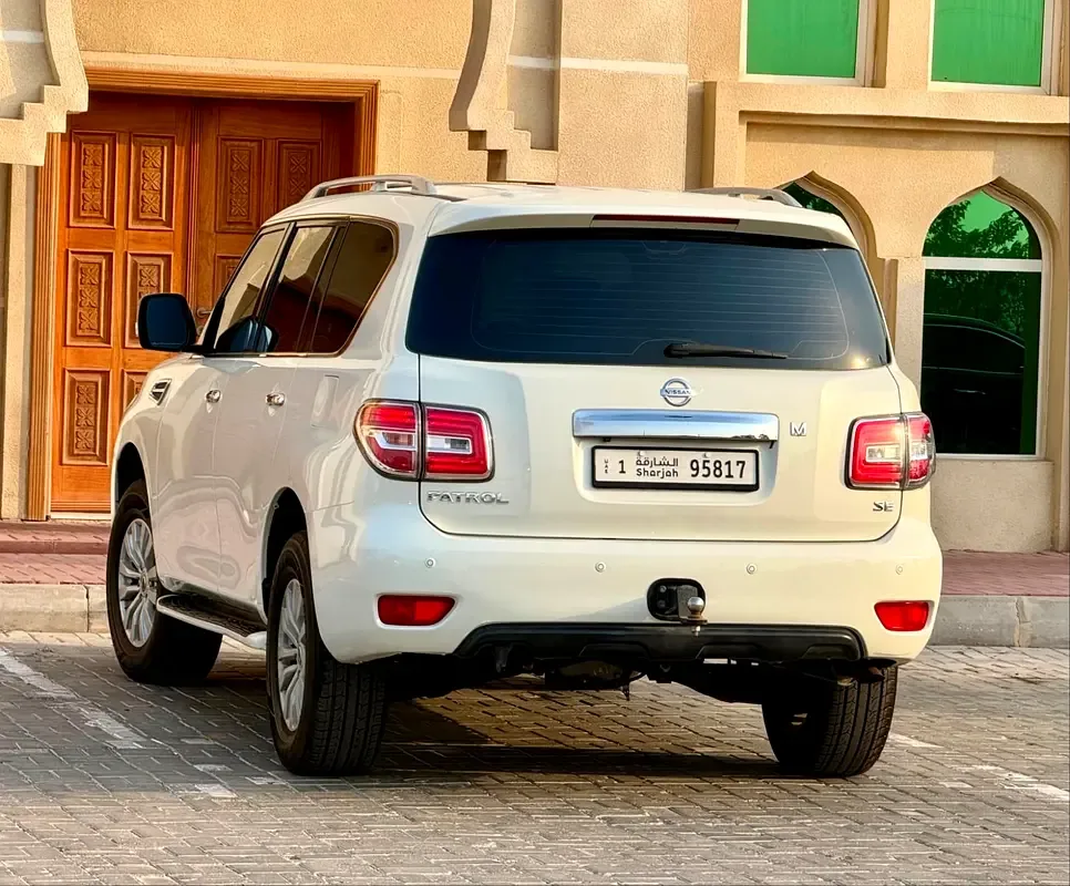 Nissan Patrol 5.6 AT (405 hp) - 4