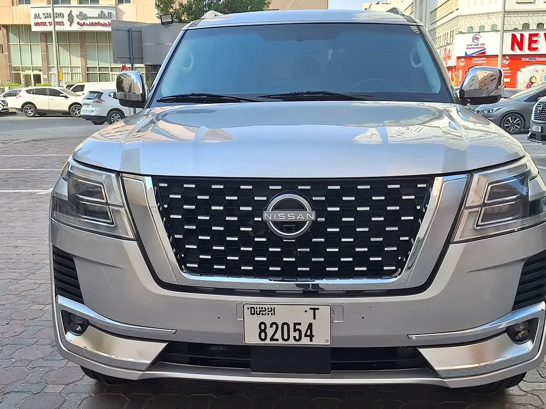 Nissan Patrol 5.6 AT (405 hp)