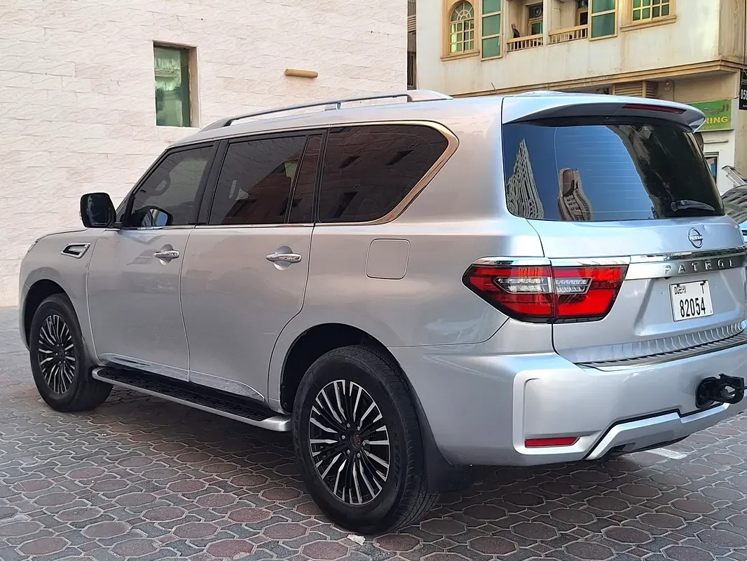 Nissan Patrol 5.6 AT (405 hp) - 16