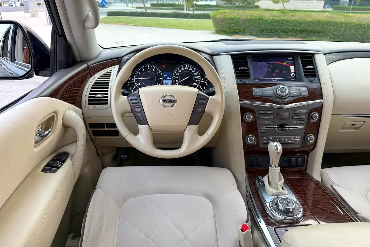 Nissan Patrol 5.6 AT (405 hp) - 11