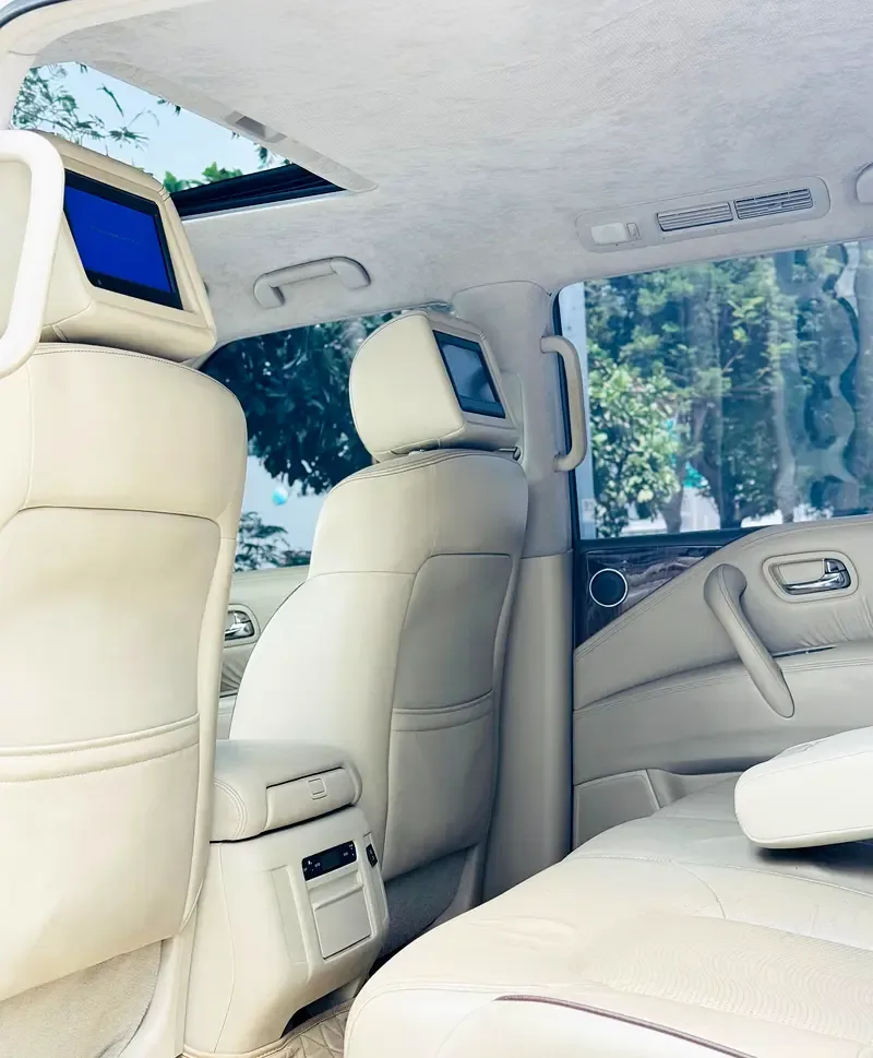 Nissan Patrol 5.6 AT (405 hp) - 12