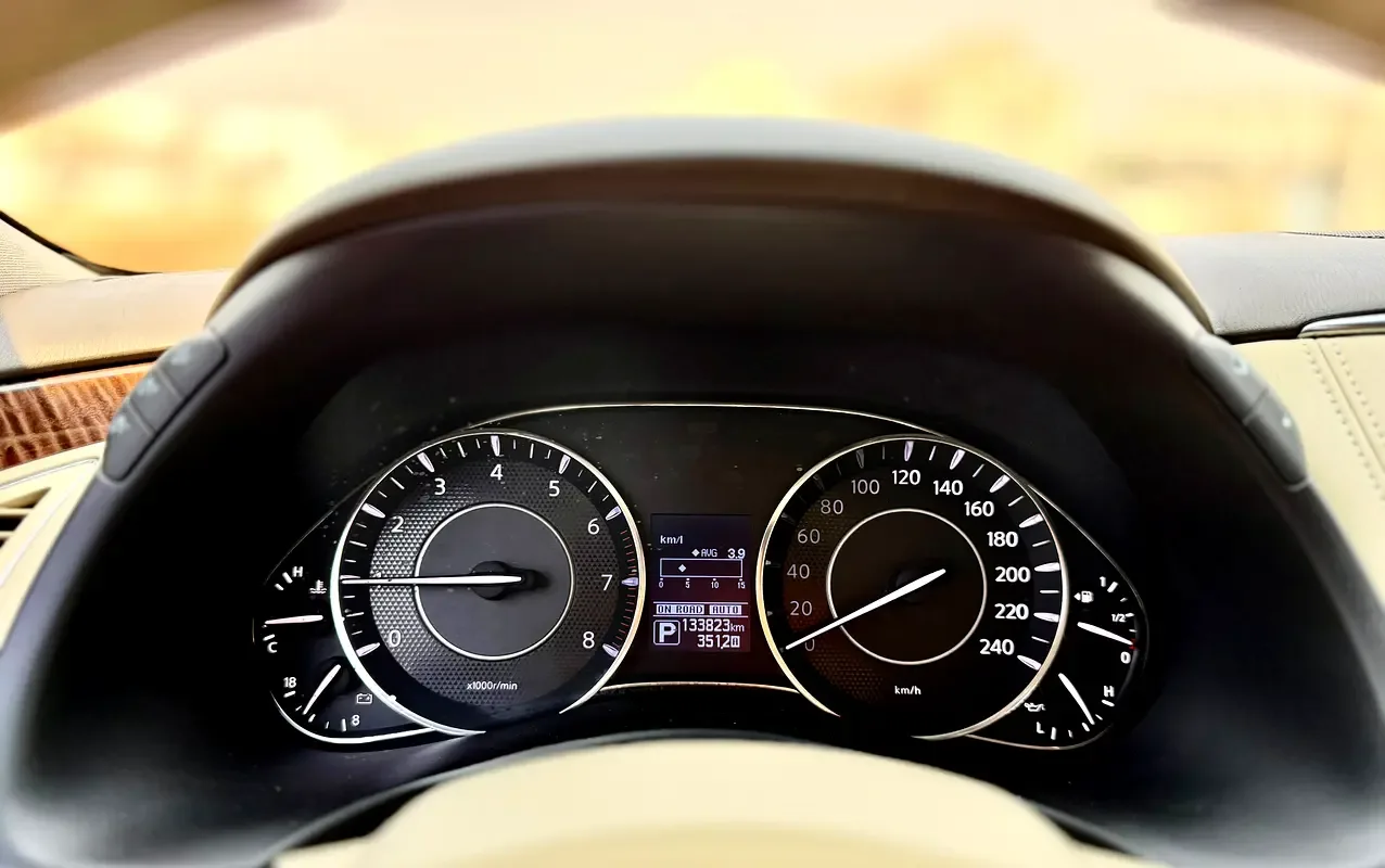 Nissan Patrol 5.6 AT (405 hp) - 17