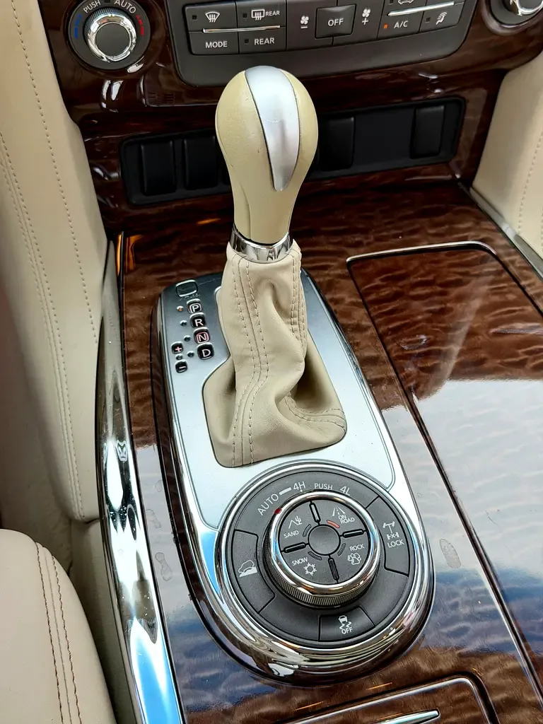 Nissan Patrol 5.6 AT (405 hp) - 15