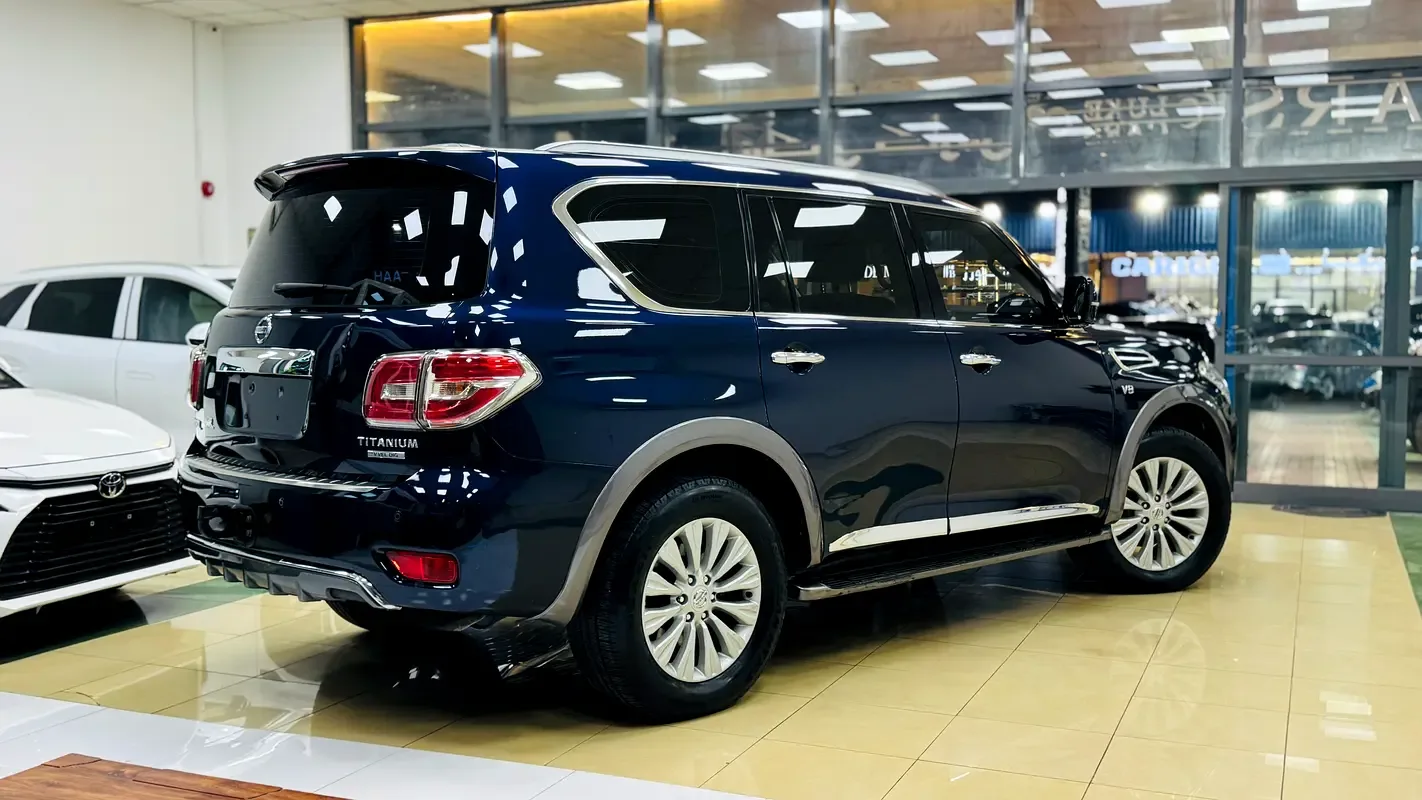 Nissan Patrol 5.6 AT (405 hp) - 4