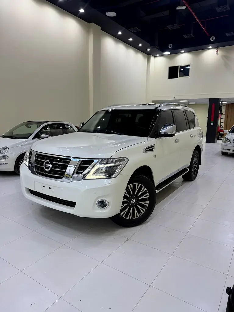 Nissan Patrol 5.6 AT (405 حصان)