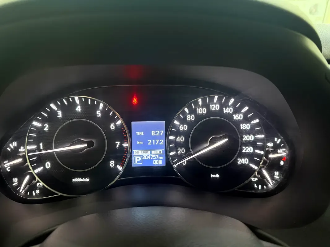 Nissan Patrol 5.6 AT (405 حصان) - 5