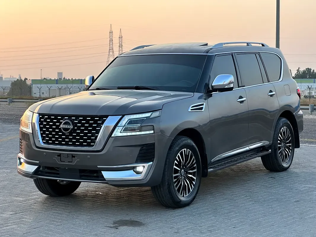 Nissan Patrol 5.6 AT (428 hp)