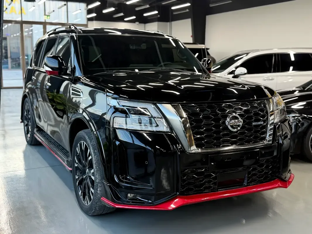 Nissan Patrol 5.6 AT (428 hp)