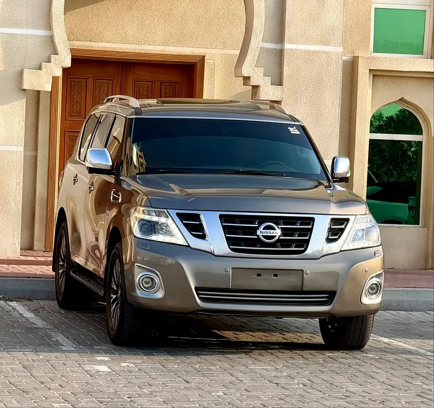 Nissan Patrol 5.6 AT (428 hp)