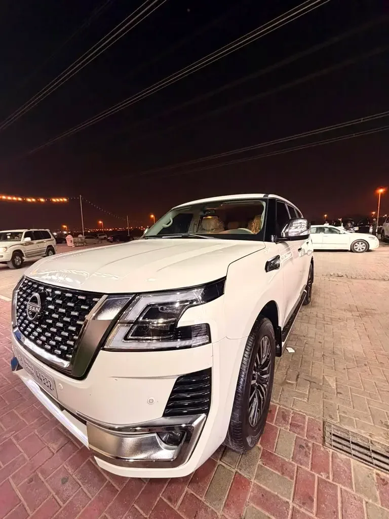 Nissan Patrol 5.6 AT (428 حصان) - 3