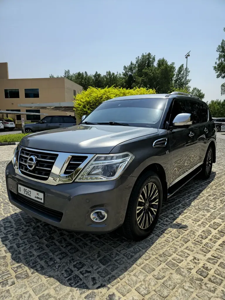 Nissan Patrol 5.6 AT (428 hp)
