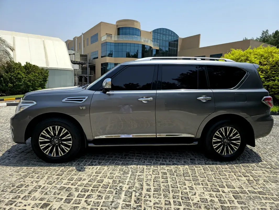 Nissan Patrol 5.6 AT (428 حصان) - 4