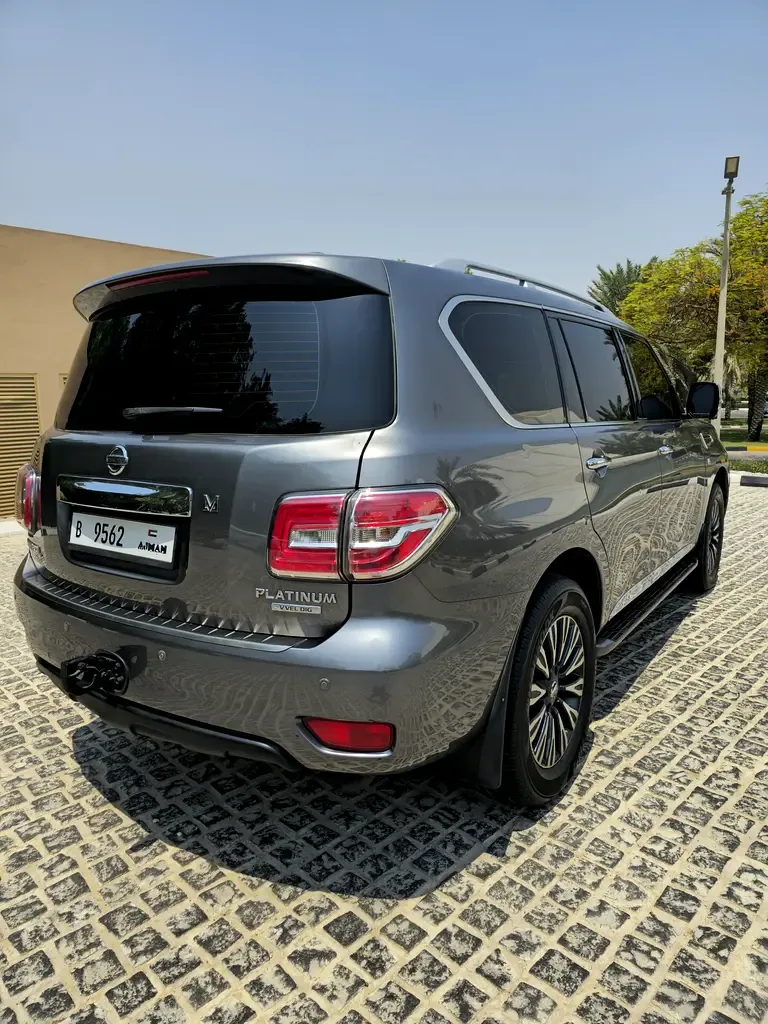 Nissan Patrol 5.6 AT (428 حصان) - 5