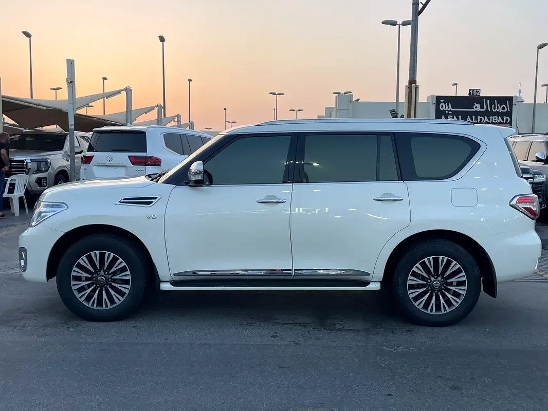 Nissan Patrol 5.6 AT (428 حصان) - 3