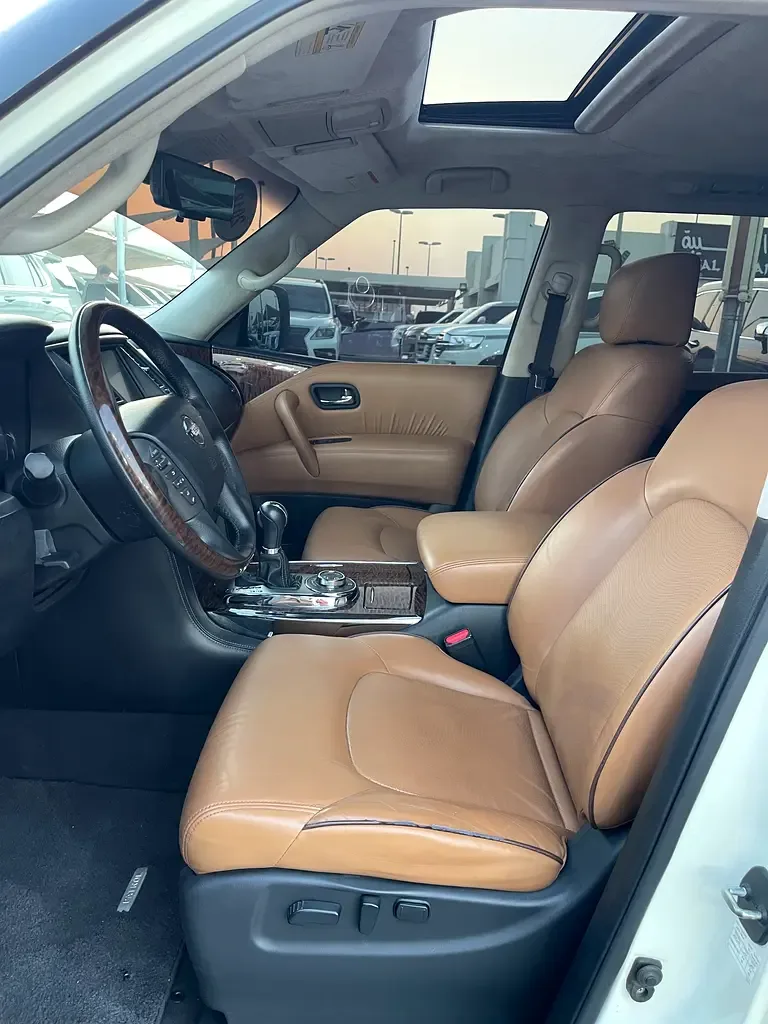 Nissan Patrol 5.6 AT (428 حصان) - 11