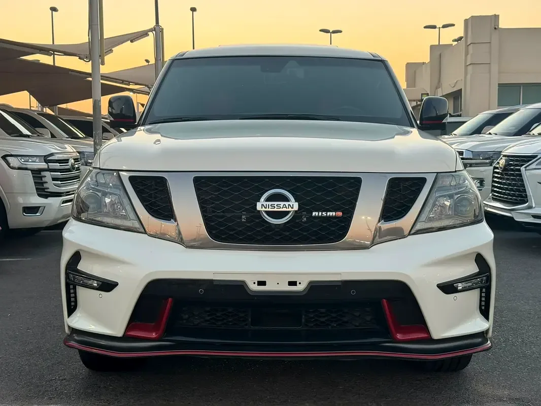 Nissan Patrol 5.6 AT (428 حصان) - 5