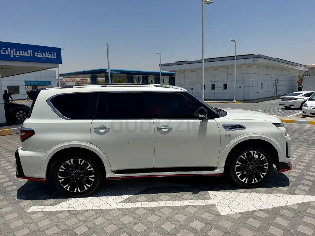 Nissan Patrol 5.6 AT (428 حصان) - 5