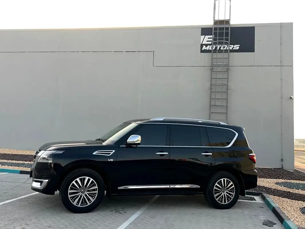 Nissan Patrol 5.6 AT 4WD (400 hp)