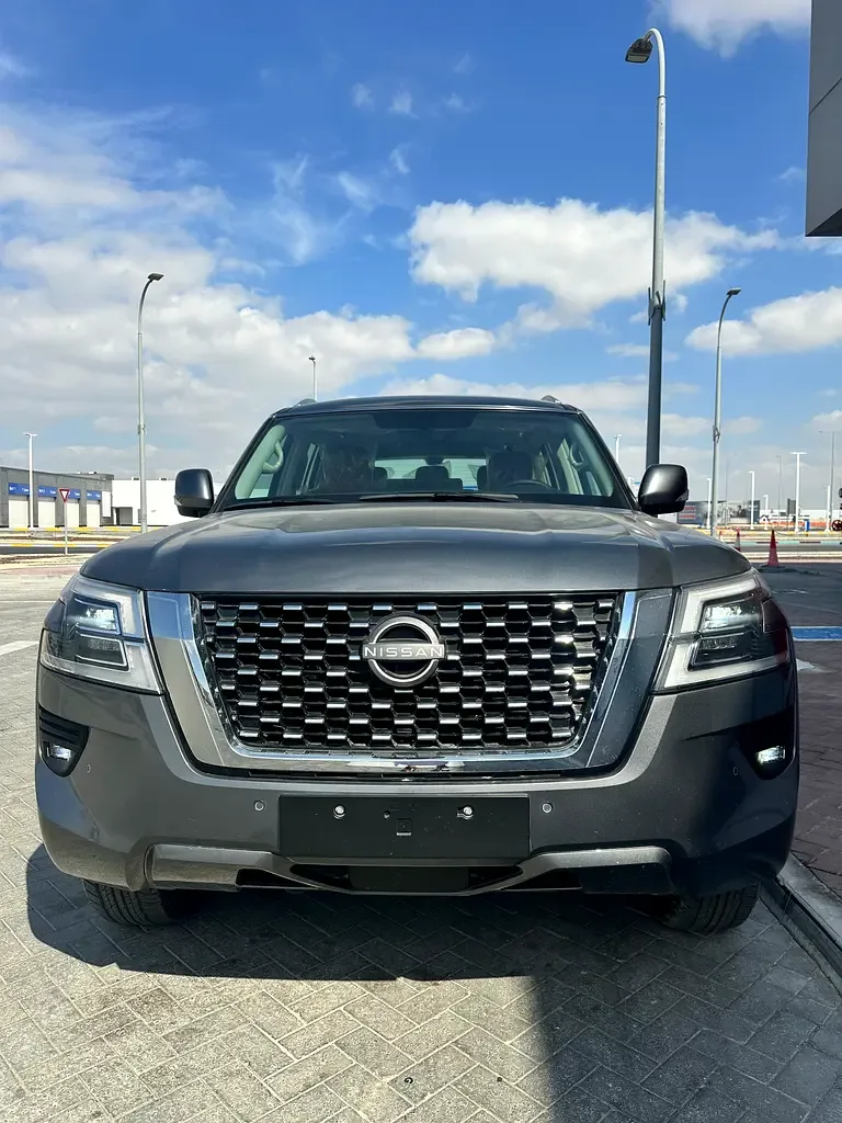 Nissan Patrol 5.6 AT 4WD (400 hp)