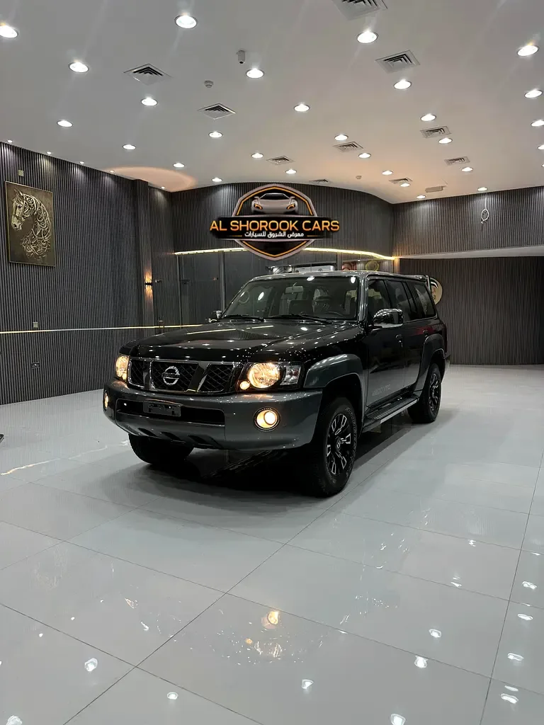 Nissan Patrol 5.6 AT 4WD (400 hp)