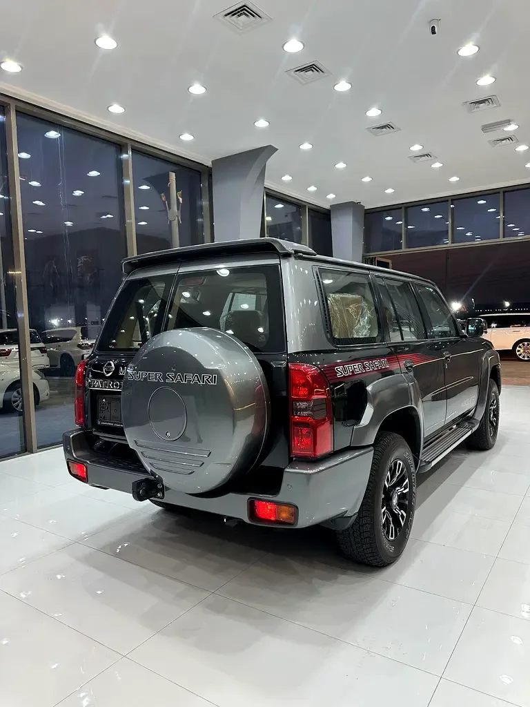Nissan Patrol 5.6 AT 4WD (400 hp) - 6