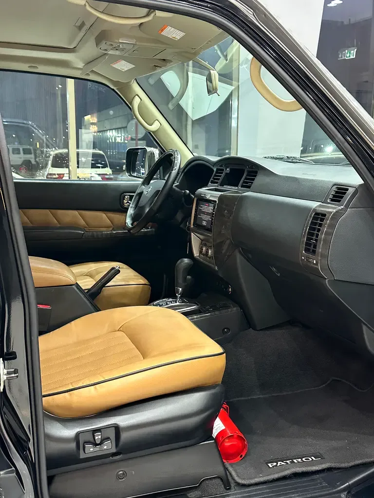 Nissan Patrol 5.6 AT 4WD (400 hp) - 12