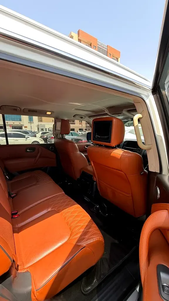 Nissan Patrol 5.6 AT 4WD (400 حصان) - 6