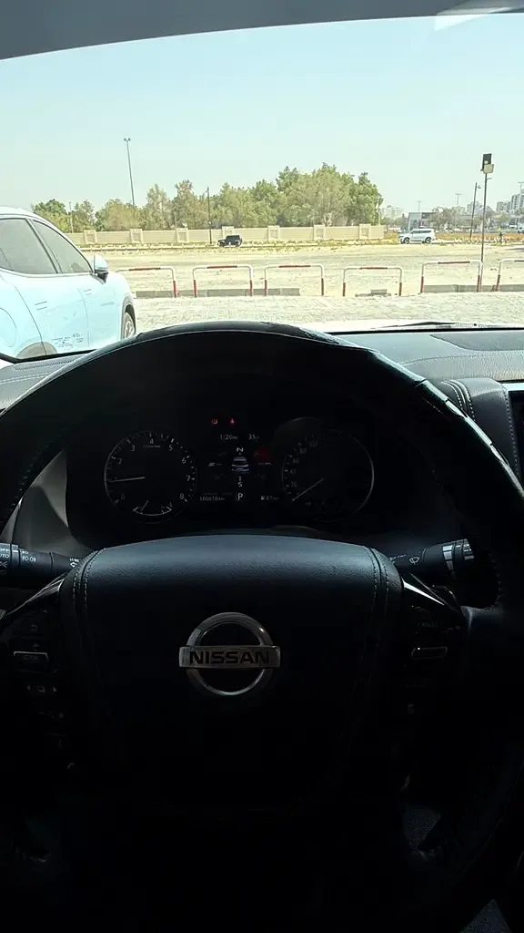 Nissan Patrol 5.6 AT 4WD (400 حصان) - 8
